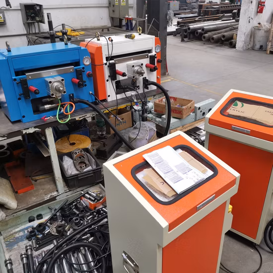 メタルNCロールフィーダー プッシュコイルプレスサーボフィーダー 巻き戻し矯正切断機ライン付き